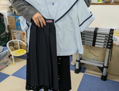 唐津東高校女子夏用制服をお繋ぎしました