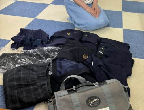 浜崎小学校・浜玉中学校の学用品等をご寄贈いただきました
